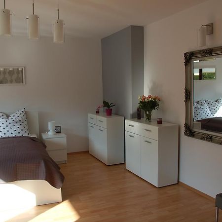 Apartament Zakatek Wroclawia Bielany Wrocławskie Exteriör bild