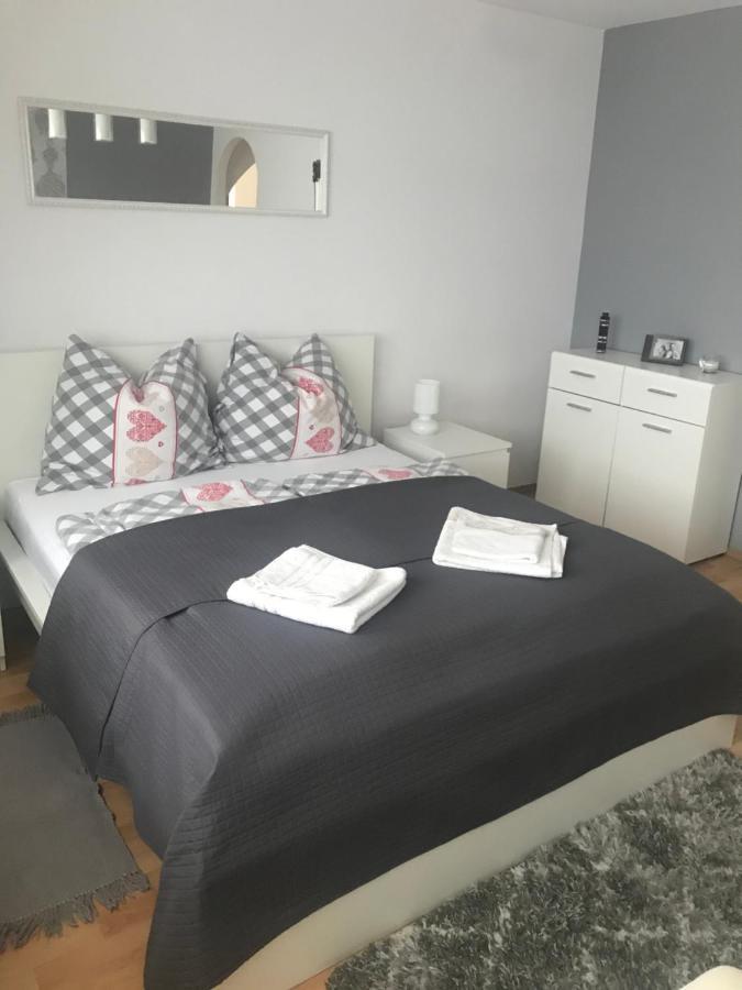 Apartament Zakatek Wroclawia Bielany Wrocławskie Exteriör bild